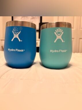 Hydro Flask Blue & Teal Matte Insulated Tumblers